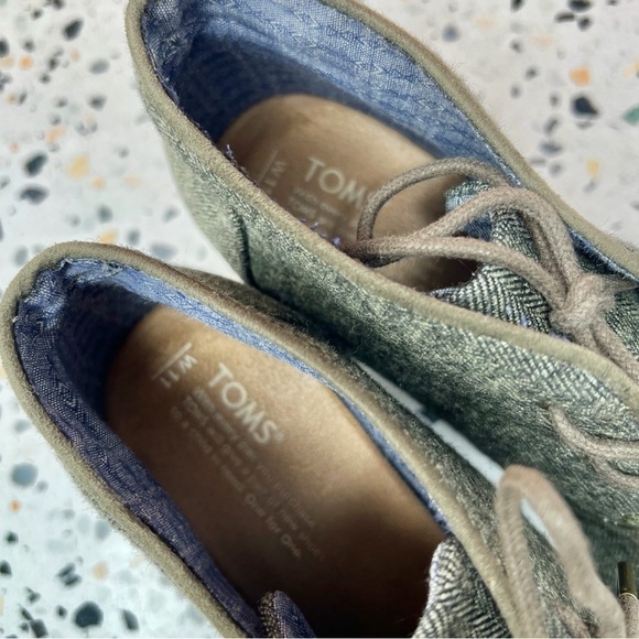 TOMS Desert Gray Tweed Women’s Lace Up Wedge Ankle Booties Sz 11 - Picture 8 of 9